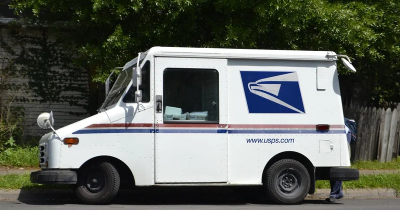 Pourquoi les colis ne suivent pas le même circuit que le courrier ?